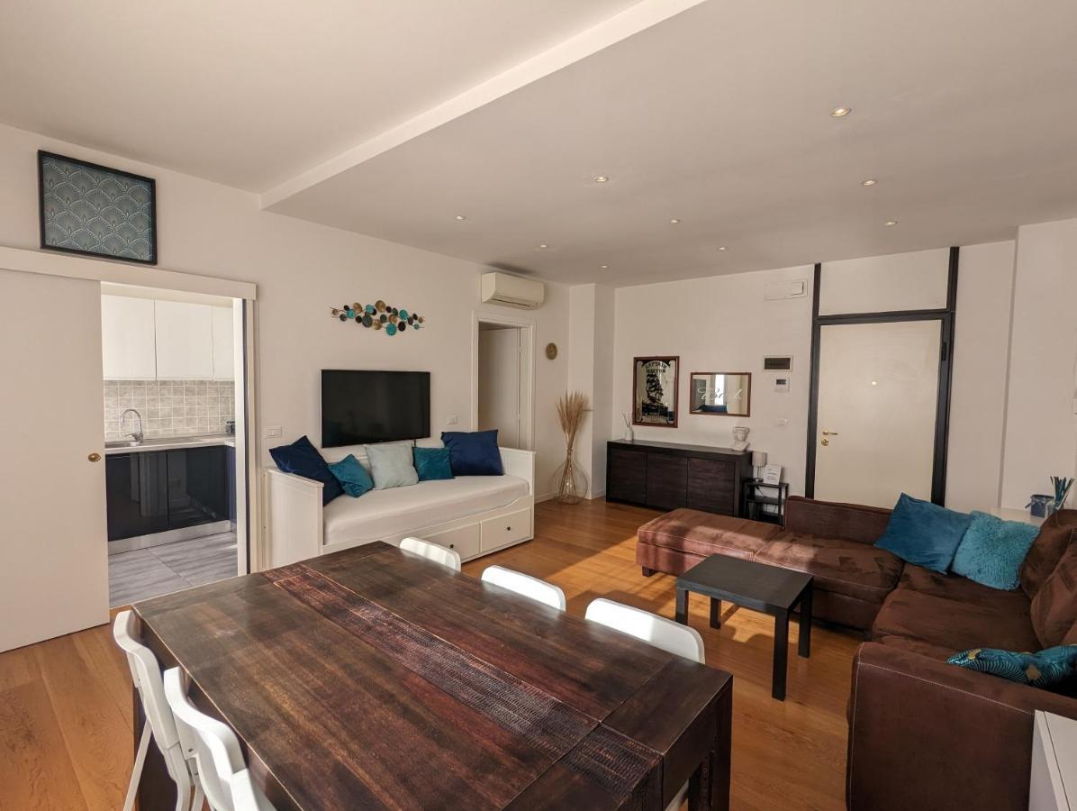 Convenient Family Apt With Private Parking Mestre Dış mekan fotoğraf